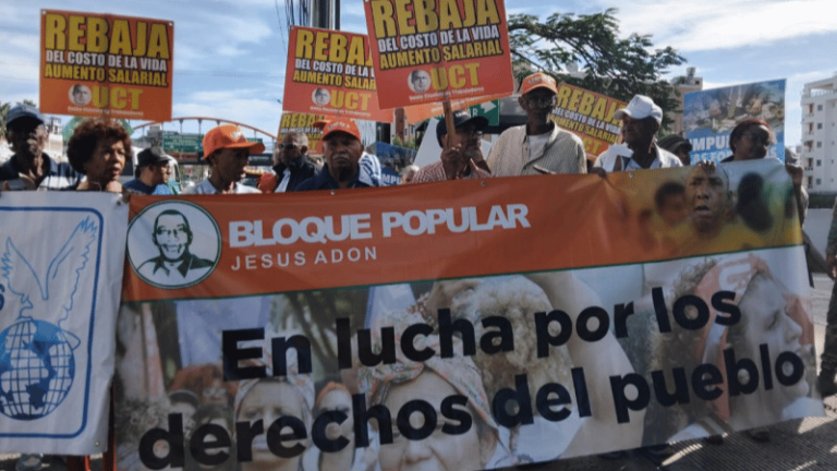 Protesta frente al Ministerio de Industria y Comercio por el alto costo de la vida - Imagen