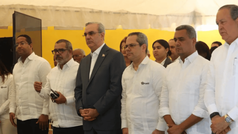 PRESIDENTE LUIS ABINADER INAUGURA PRIMERA UNIDAD DE INTERVENCIÓN TERAPÉUTICA TERRITORIAL EN EL ENSANCHE LUPERÓN - Imagen