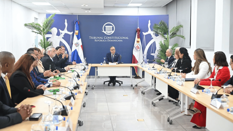 Visita de Juristas al TCRD antes del Congreso sobre Inteligencia Artificial y Derecho - Imagen