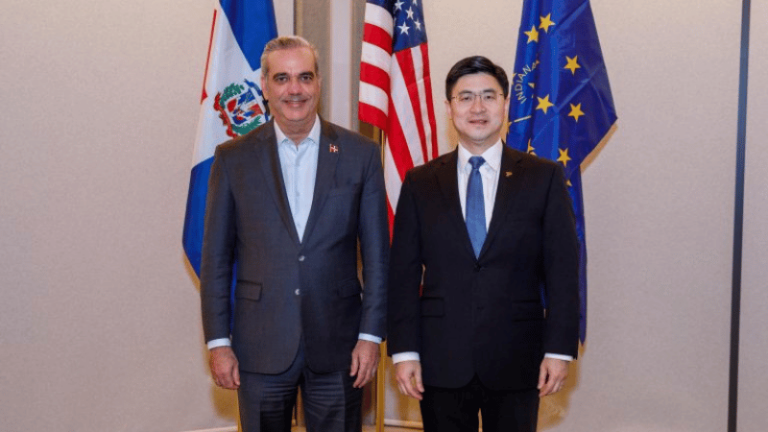 Presidente Luis Abinader refuerza alianza estratégica con la Universidad de Purdue - Imagen