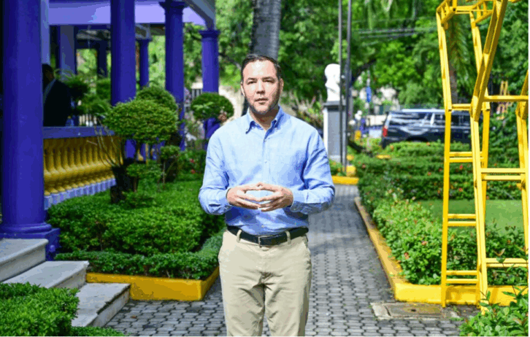 360_F_298454200_CVJ3klLdEpDmWP4g2RoJszZkPoVSzgN2-Photoroom