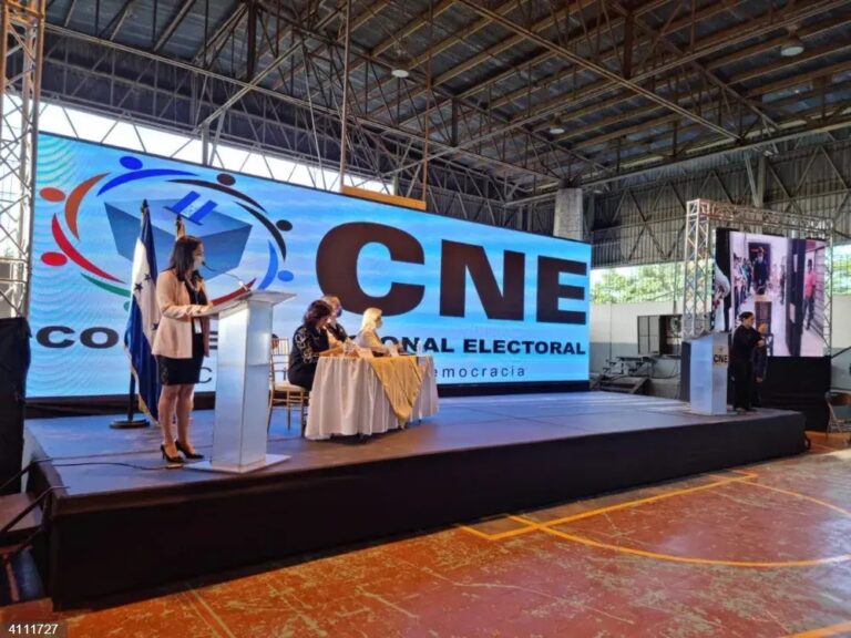 EU amenaza a quien obstruya el escrutinio elecciones Honduras