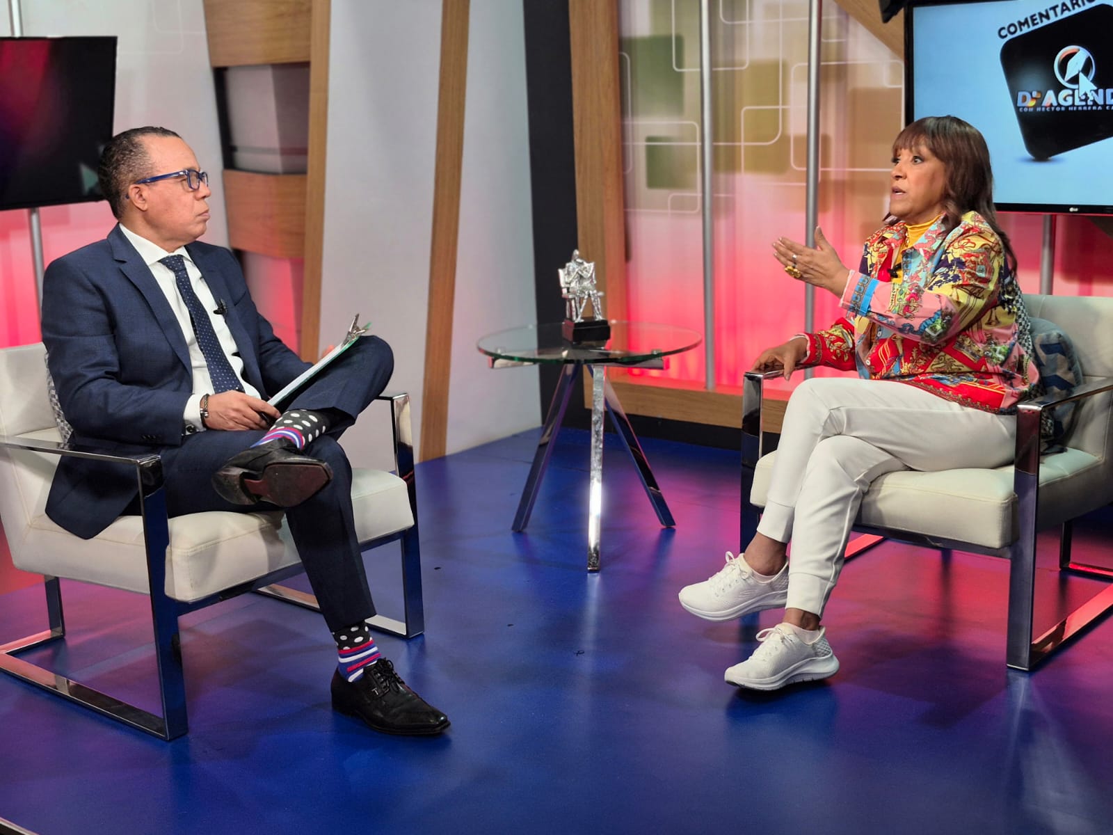 Milly enfrentó dilema ejercer como periodista o la música