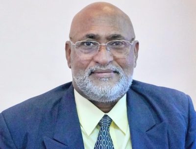 San Cristóbal, como su reloj público: no camina