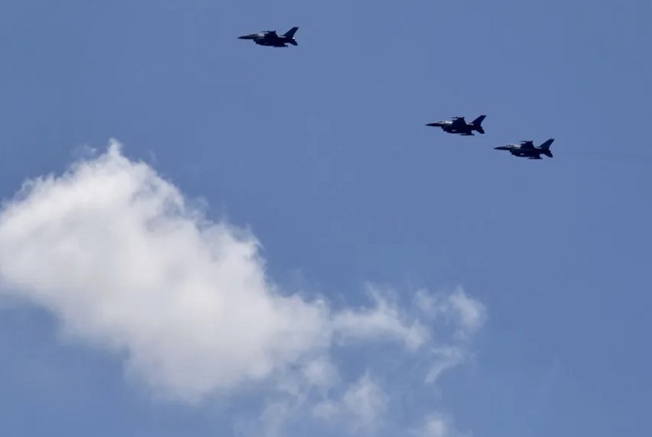 EU advierte posible peligro en espacio aéreo México a Ecuador