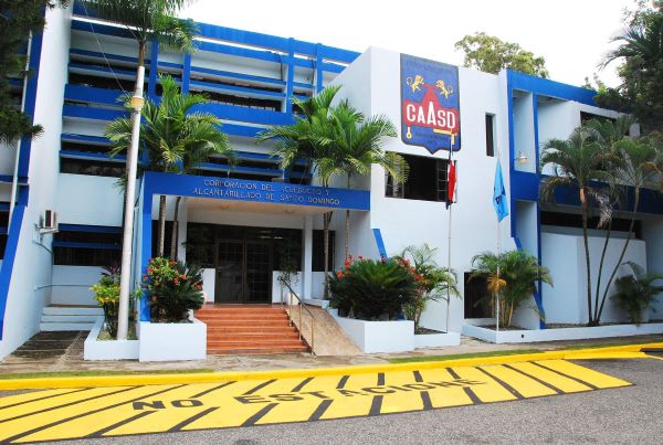 Industriales piden suspensión de ajuste tarifario de la CAASD