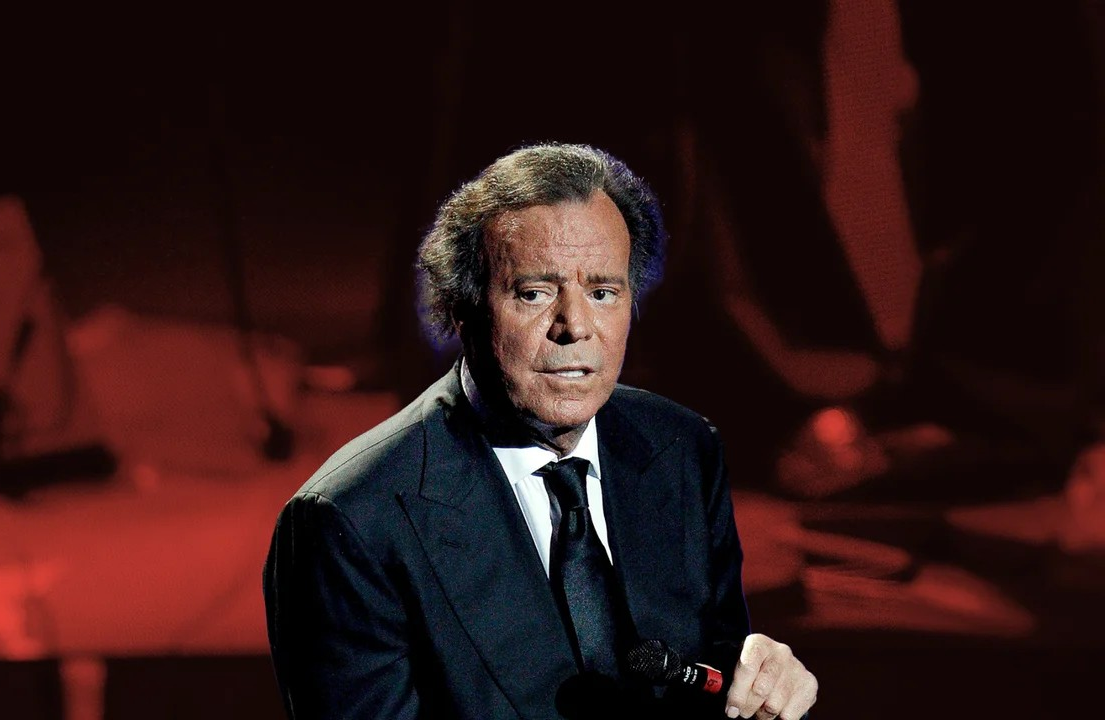 Julio Iglesias niega acusaciones: «Me causan una gran tristeza»