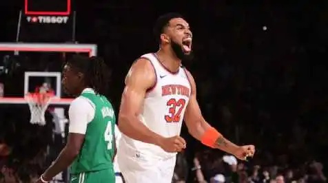 Karl Towns y Al Horford guían a Knicks y Warriors en la NBA