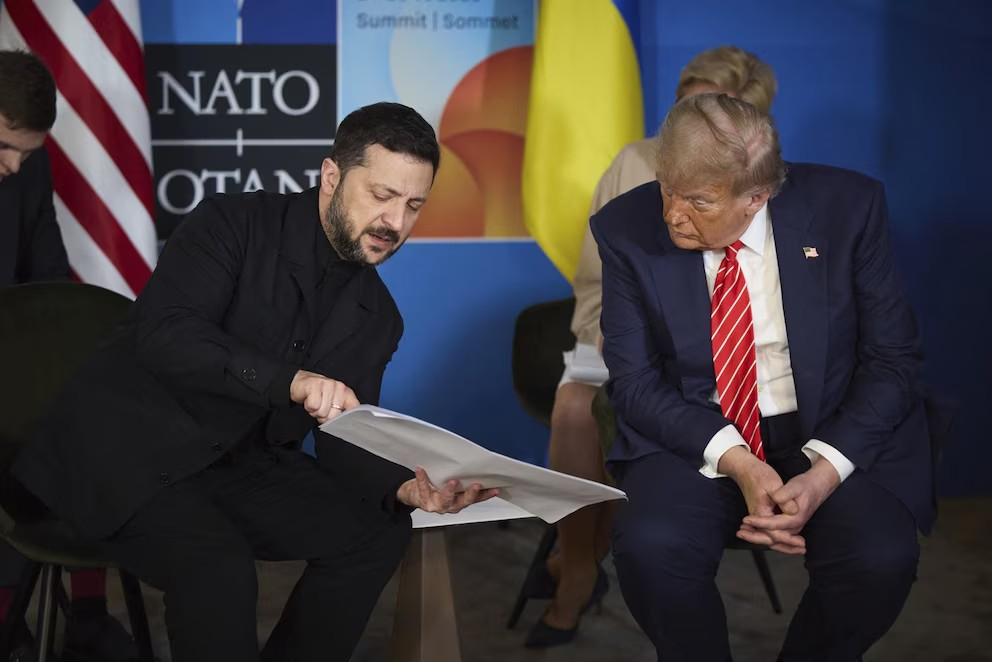 Trump y Zelensky discuten en Davos propuestas paz con Rusia