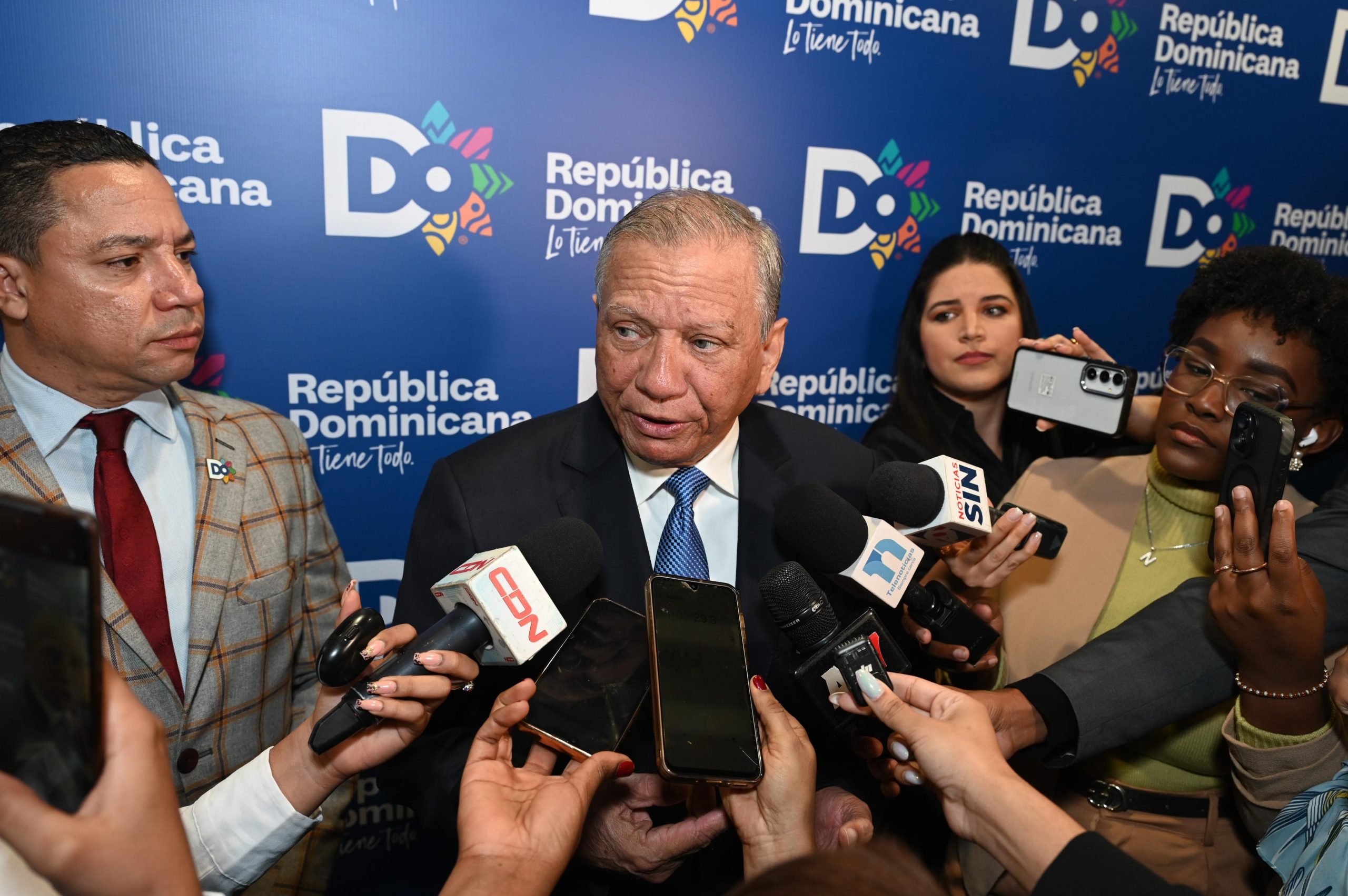 Aguilera resalta liderazgo en el impulso al turismo dominicano