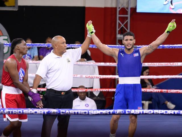 Cubanos se imponen en tercer día Copa Independencia Boxeo