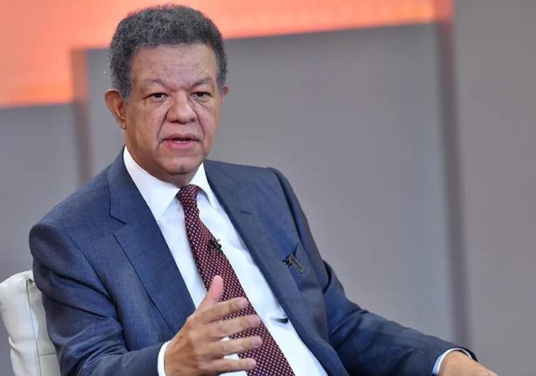 Leonel opina sector eléctrico no recibe «inversiónes necesarias»