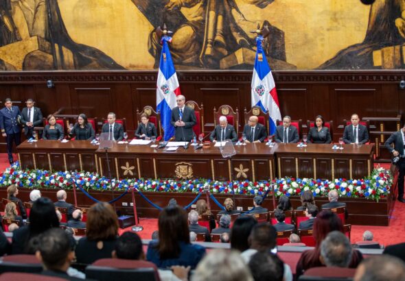 Presidente Abinader destaca consolidación mercado laboral