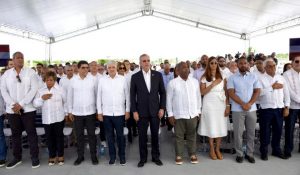 Abinader renombra la avenida Ecológica José Fco