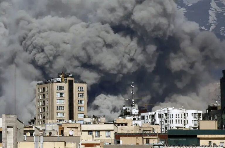 EEUU e Israel han seguido este domingo con los bombardeos