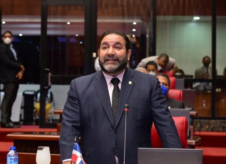 Genao valora proyecto suprime candidaturas independientes