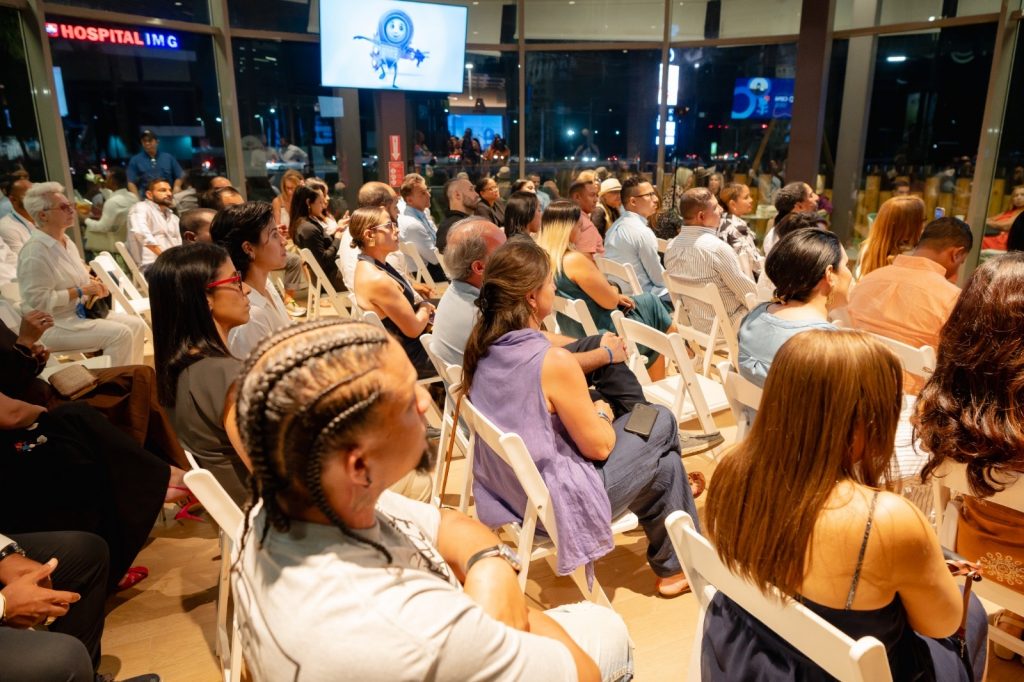 Guía Empresarial RD impacta con “Cocktails & Connections”
