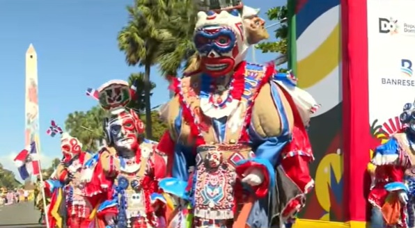 Miles disfrutaron el Desfile Nacional de Carnaval 2026