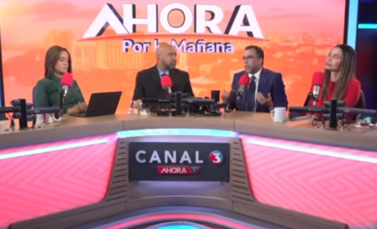 Navarro critica postura oficial frente conflicto de EU e Irán