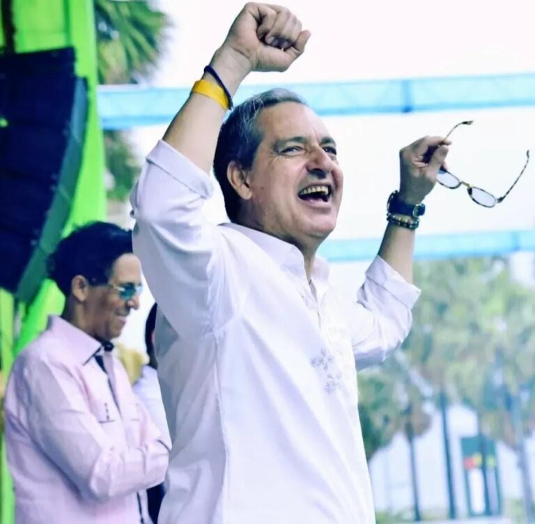 Pastor De Moya afirma “la poesía sirve para mejorar el mundo”