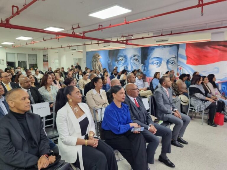 Presentan en NY un libro sobre administración de cooperativas