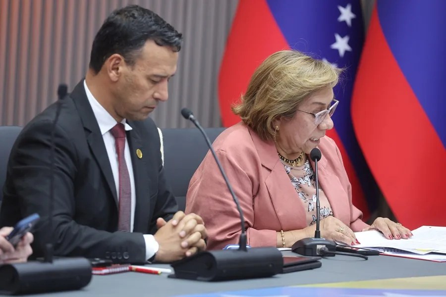Venezuela comienza a exportar gas butano hacia Colombia