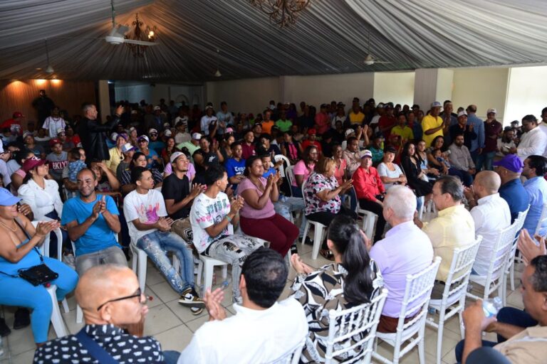 Abel Martínez ve RD necesita líderes capaces y decididos