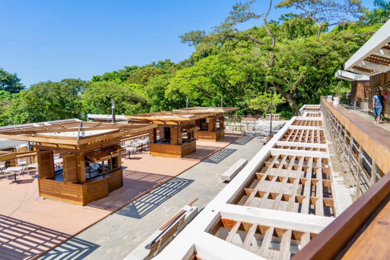 Sosúa: Gobierno entrega obras costeras y plaza de vendedores