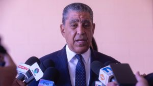 EEUU comienza a condicionar la entrega de tarjeta de residencia