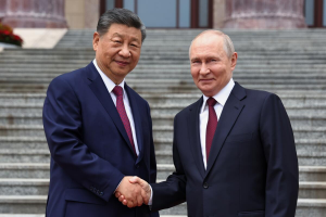 El cinismo de los tiranos: cuando Putin y Xi defienden a Raúl Castro