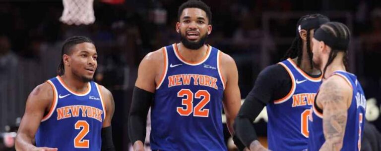 Nueva York aplastó a los Hawks con trilpe-doble de Karl Towns