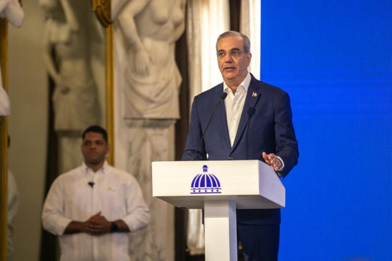 Presentan nuevo sistema para salida menores de Rep. Dom.