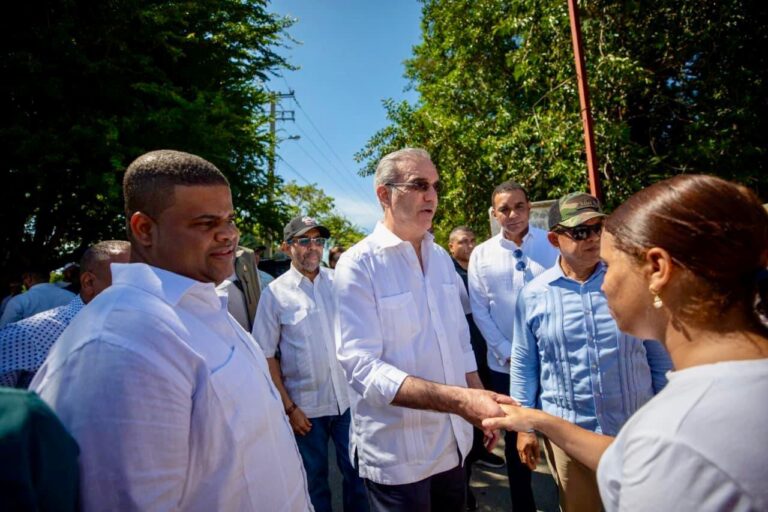 Senador respalda Gobierno apoye productores afectados
