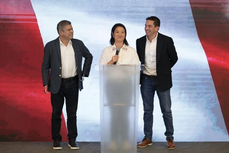 PERÚ: Sánchez supera a Keiko al llegar al 93,92 % del conteo